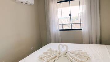 1 bedroom, iron/ironing board, bed sheets