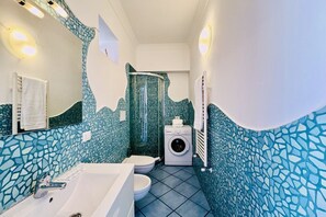 Dusche, Bidet, Shampoo