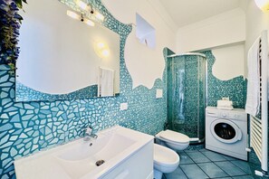 Dusche, Bidet, Shampoo