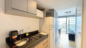 Fridge, microwave, toaster - Moema near Shopping Ibirapuera and Congonhas Airp. (São Paulo)