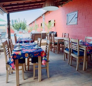 Outdoor dining - Barn experience with horses at your door (Carmo de Minas)