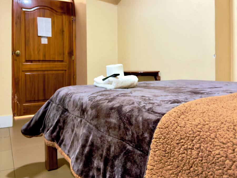 Standard Room, 1 Double Bed, Private Bathroom