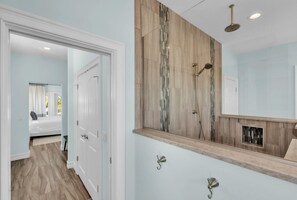 Hair dryer, towels - Coastal Livin' by Duncan Real Estate (Holmes Beach)