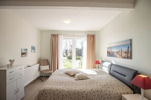 Room - Vrbo Property (Neuharlingersiel)