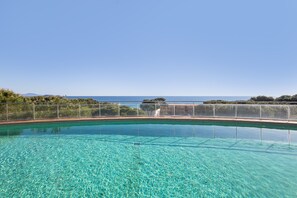 Pool - Apartment 'Sa Calma 2 - 1D' with Sea View, Wi-Fi and Air Conditioning (Begur)