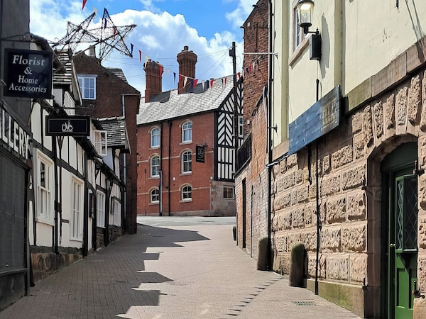 The Georgian Apartment - Congleton