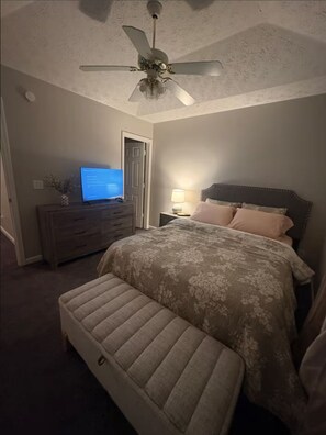 2 Schlafzimmer, Bügeleisen/Bügelbrett, WLAN, Bettwäsche