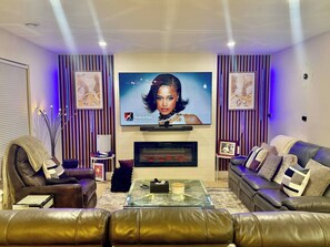 Living room - Smart 4BR Comfort Suite Massage Chair YQM Airport (Dieppe)