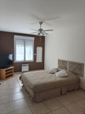 2 Schlafzimmer, Bügeleisen/Bügelbrett, kostenloses WLAN, Bettwäsche