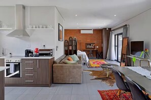 House - Stylish Penthouse Heart of the City by Ctha (Cape Town)
