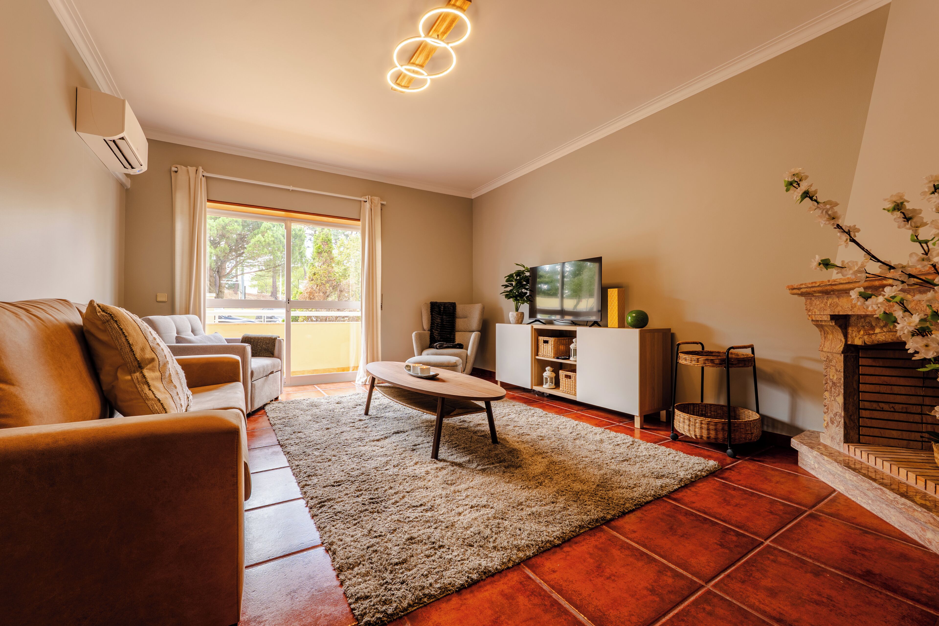 Cozy 3-bedroom Apartment Near The Center Of Caldas Da Rainha - Relax In Comfort - Caldas da Rainha