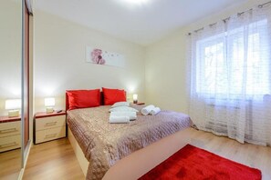 6 camere, ferro/asse da stiro, Wi-Fi, lenzuola