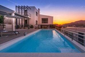 Pool - Luxury Five Bedroom Villa With Pool (Zaton)