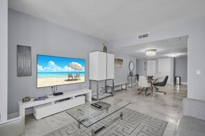 TV - Icon Brickell - 42nd Fl - Oceanview - Spa Access (Miami)