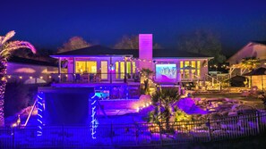 Exterior - Moondance Villa, an idyllic 3-bedroom hidden gem getaway in Lago Vista Texas (Lago Vista)