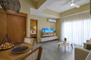 Interior - ®{Coral~Park~Tower} @DowntownSD +Pool+Gym+Balcony (Santo Domingo)