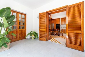 Deluxe Apartment, Patio, Garden View | Interior - YourHome - Casa Vittoria (Meta)
