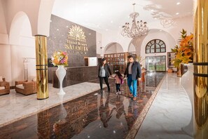 Lobby - HOTEL RESORT SALQUIS (Mecapaca, La Paz)