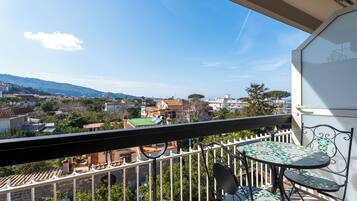 Appartamento, balcone, vista città | Vista città
