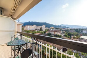 Appartamento, 2 camere da letto, balcone | Vista città