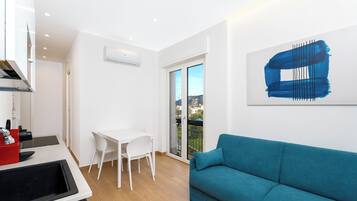 Appartamento, 2 camere da letto, balcone | Area soggiorno