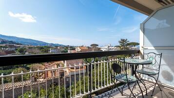 Appartamento, balcone, vista città | Vista città