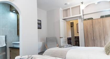 St Andrews House by Guestz