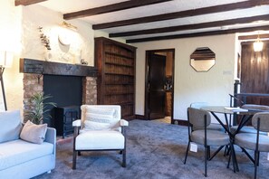 Smart TV - St Andrews House by Guestz (Lytham Saint Annes)