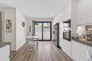 Dining - Cabine Apartment | 3 bedrooms | Quarteira (Quarteira)