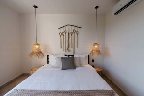 4 bedrooms, iron/ironing board, WiFi, bed sheets - 4BR Luxury Villa with Private Pool & Concierge (Tulum)