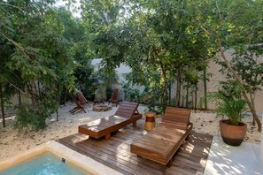 Property grounds - 4BR Luxury Villa with Private Pool & Concierge (Tulum)