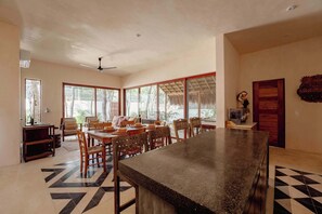 Dining - chic 4BR Villa w/ Private Pool in Holistika Tulum (Tulum)