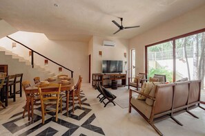 Interior - chic 4BR Villa w/ Private Pool in Holistika Tulum (Tulum)