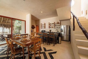 Fridge, oven, stovetop, coffee/tea maker - chic 4BR Villa w/ Private Pool in Holistika Tulum (Tulum)