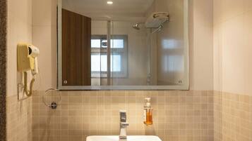 Shower, towels, soap, shampoo