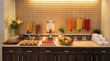Desayuno buffet todos los días (con cargo)