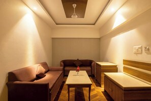 Studio, City View | Interior - ECKO Hotel Nashik (Nashik)