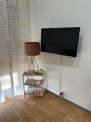 Interior - Apartment 'Francesca' with Balcony, Wi-Fi and Air Conditioning (Trapani)