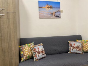 Interior - Apartment 'Francesca' with Balcony, Wi-Fi and Air Conditioning (Trapani)