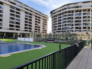 Pool - Beachfront Apartment in Valencia, Patacona – Alboraya (Alboraia)