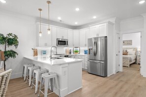 Fridge, microwave, oven, stovetop - New 4bedroom house walking distance to the beach (Myrtle Beach)