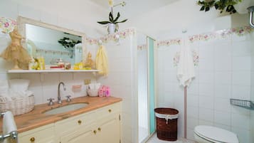 Appartement, 2 chambres, vue jardin | Salle de bain