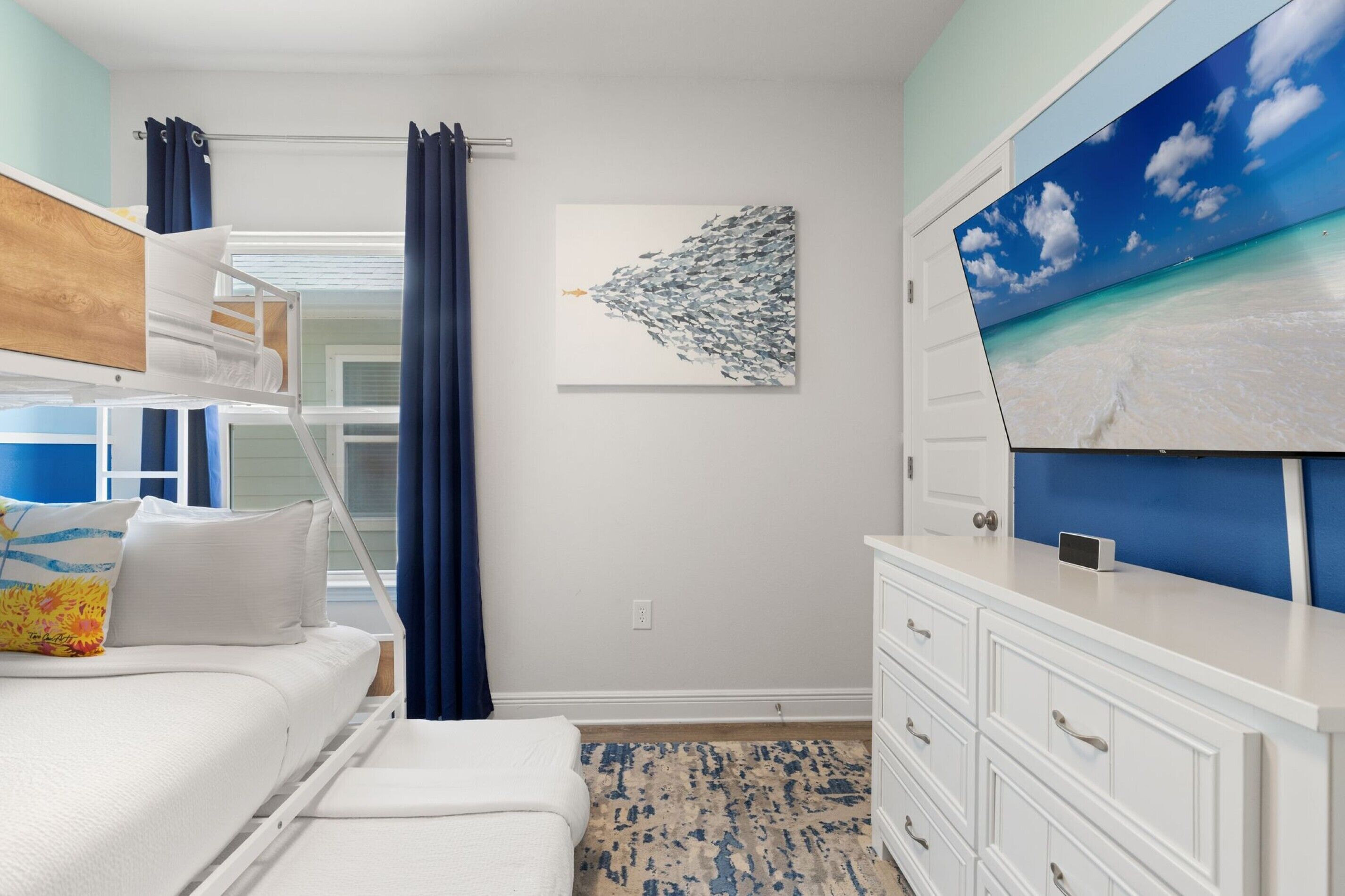 House, Resort View | Laptop workspace, iron/ironing board, WiFi (free), bed sheets