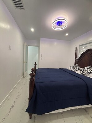 1 bedroom, iron/ironing board, Internet, bed sheets - Blue Sky 💙 (Coral Gables)