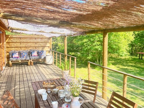  A 20 mns des plages ! Chalet en bois sur pilotis La Chaloupe, animaux acceptés