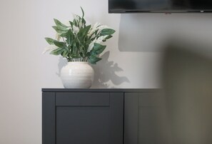 Interior - New! Elegant & Stylish 1BR City Centre Nr High St by Luxiety Stays (Southend-on-Sea)