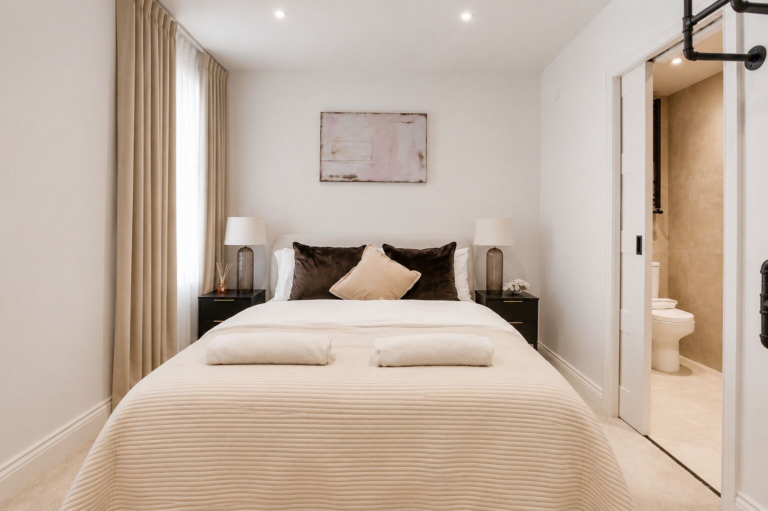 1 Schlafzimmer, Bügeleisen/Bügelbrett, Reisekinderbett, kostenloses WLAN
