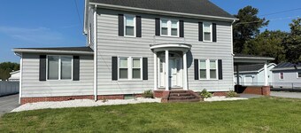 The 1934 Farmhouse - close to the beaches