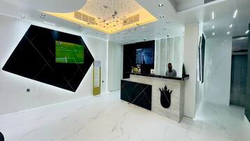 House | Reception