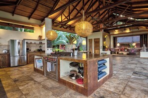 Fridge, oven, stovetop, coffee/tea maker - Villa Macaw • Secluded Punta Uva Villa with Pool • Sleeps 10 (Puerto Viejo de Talamanca)